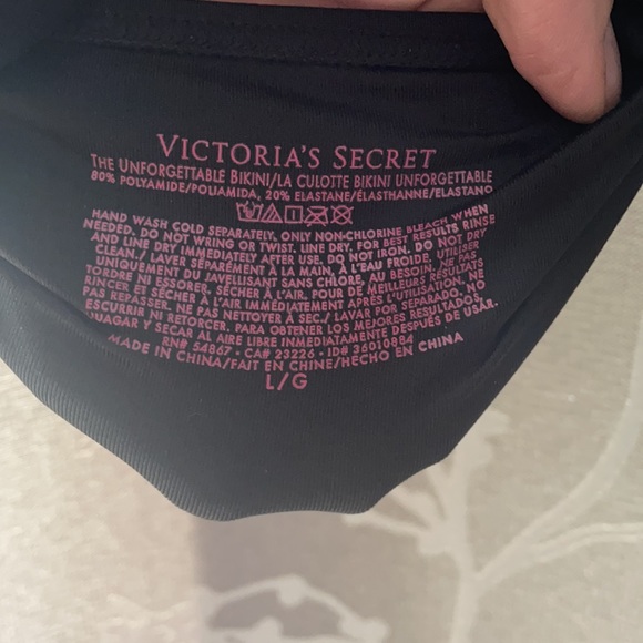 Bikini - Picture 6 of 6